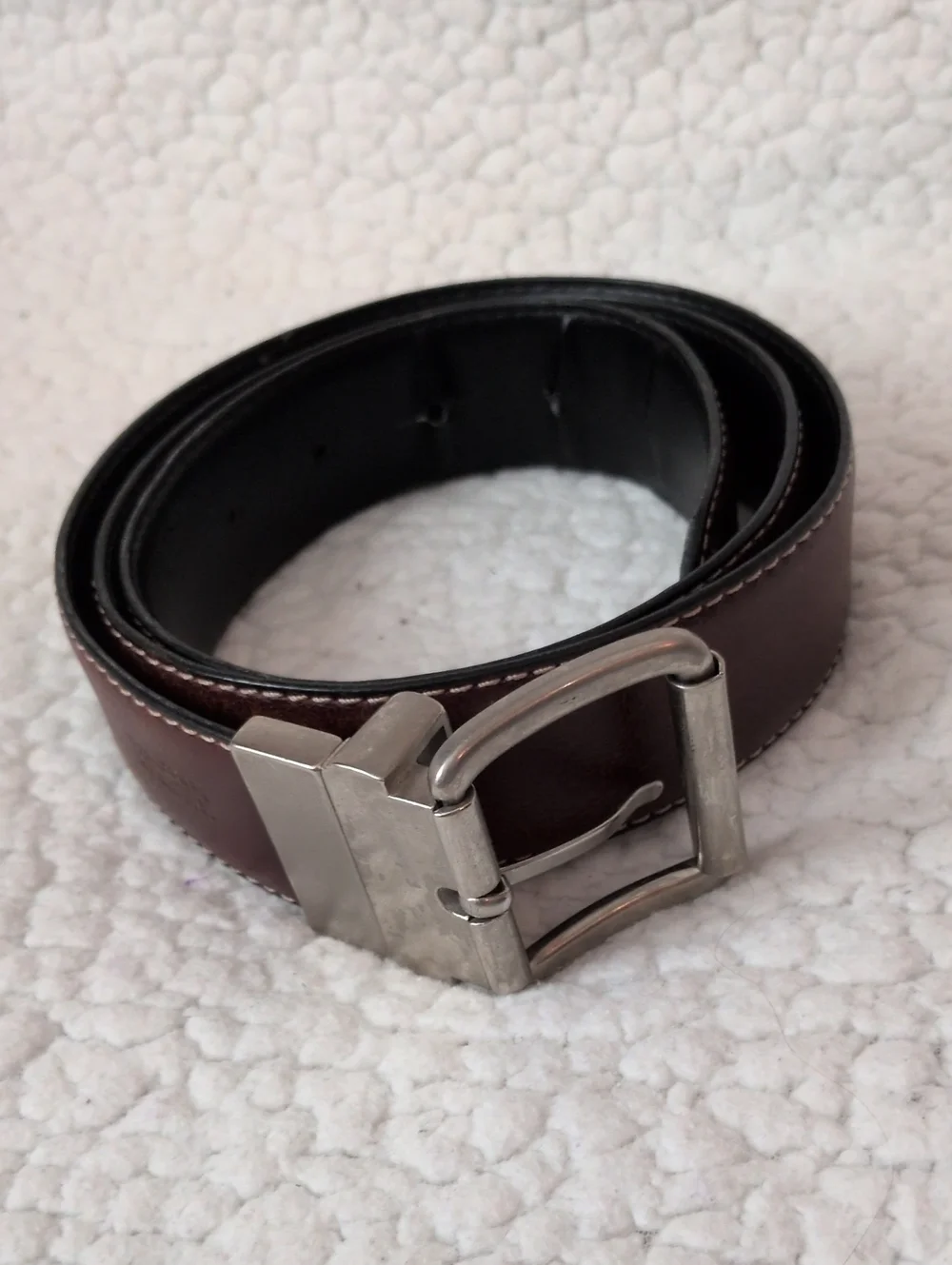 Levi's Genuine Leather Reversible Chocolate Brown Black Distressed Western Belt